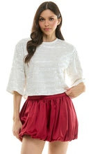Cargar imagen en el visor de la galería, Top crop sequin tee
