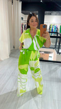 Cargar imagen en el visor de la galería, Jumpsuit printed short sleeve
