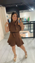 Cargar imagen en el visor de la galería, Dress mini sleeveless neck cowl
