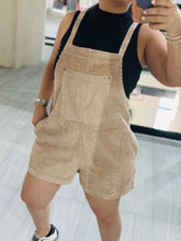 Cargar imagen en el visor de la galería, Romper overall corduroy sleeveless
