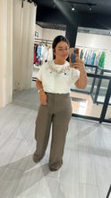 Cargar imagen en el visor de la galería, Pants twill darted wide leg
