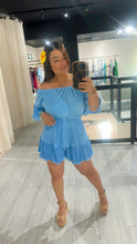 Cargar imagen en el visor de la galería, Romper peated off shoulder
