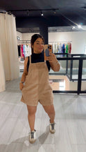 Cargar imagen en el visor de la galería, Romper overall corduroy sleeveless
